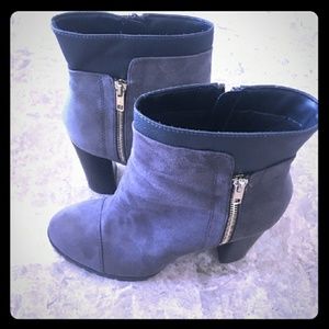 Juicy Couture Boots *SIZE 10